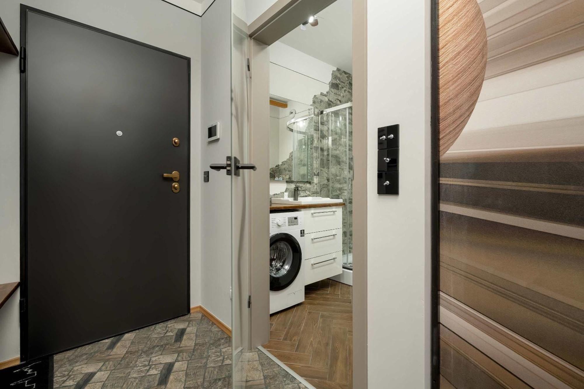 Exceptional Pet Friendly In By Renters Apartament